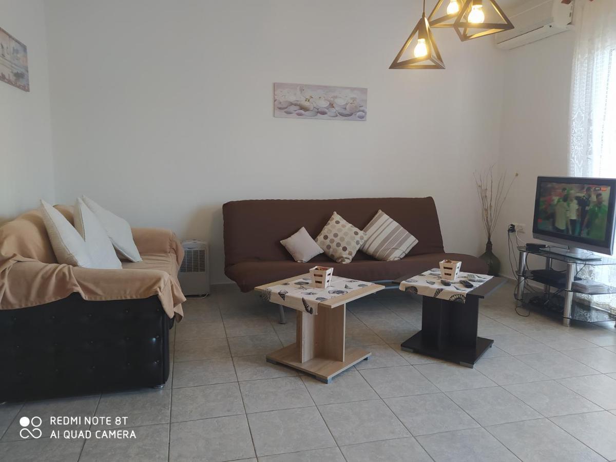 Sea And Sky Apartment Néa Péramos Zewnętrze zdjęcie