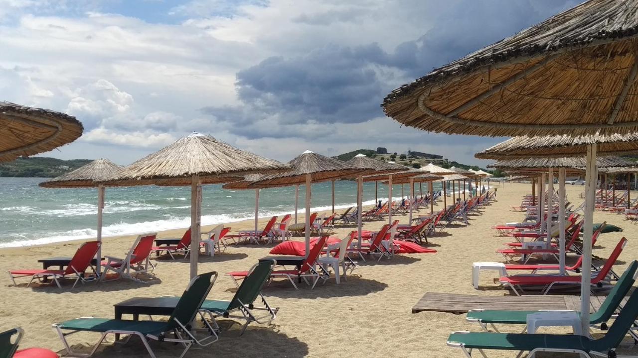 Sea And Sky Apartment Néa Péramos Zewnętrze zdjęcie