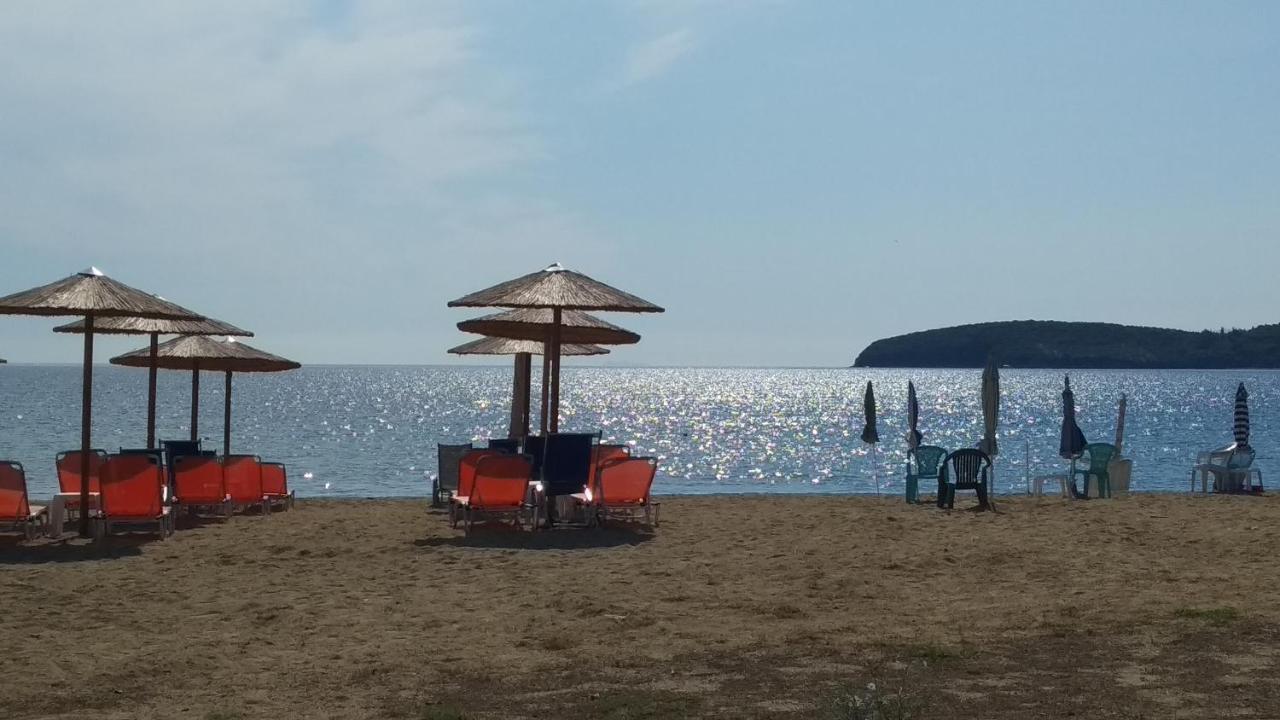 Sea And Sky Apartment Néa Péramos Zewnętrze zdjęcie